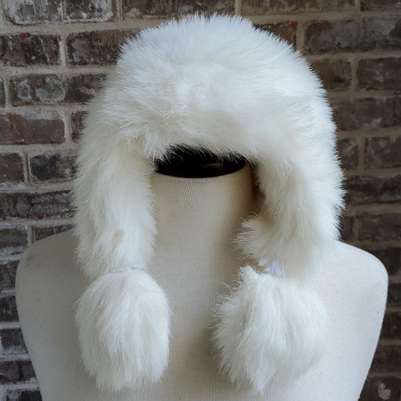 GAP Other - Gap Kids Faux Fur Kids Size S/M Winter Hat